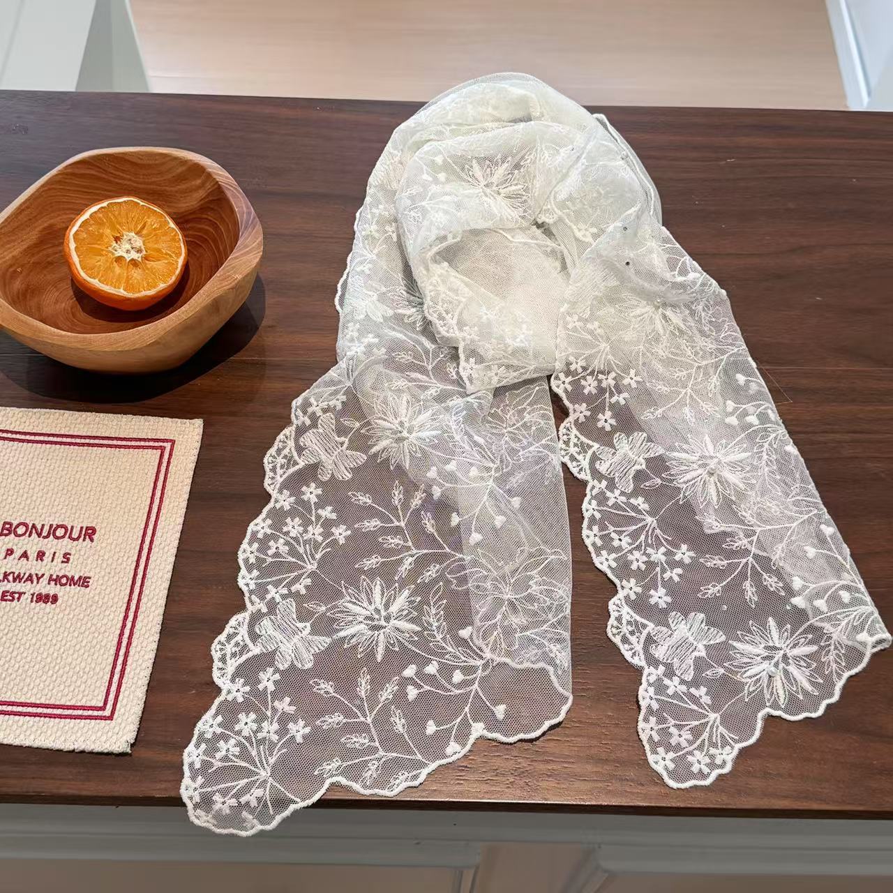 Women'S Korean Accessories - 여성을위한 우아한 진주 레이스 긴 스카프