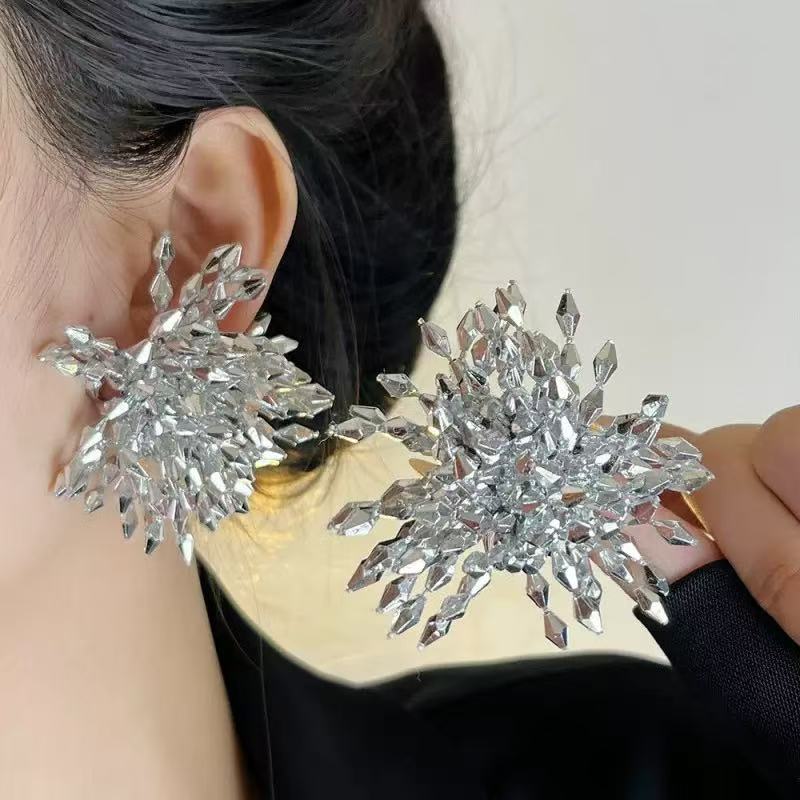 새로운 아마존 유럽 및 미국 메탈 불꽃놀이 귀걸이 여성 - Women Accessories In Amazon 리뷰 및 가격
