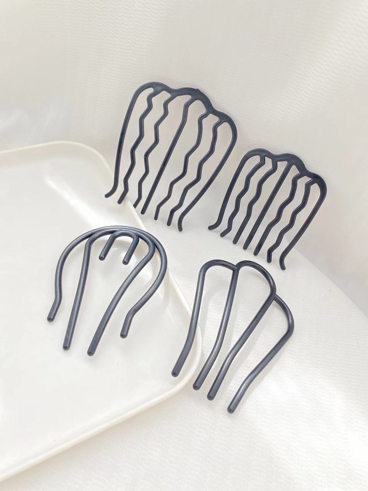 다른 웨이브 모양의 디자인을 가진 4pcs 검은 머리  - Women Accessories Shop 리뷰 및 가격